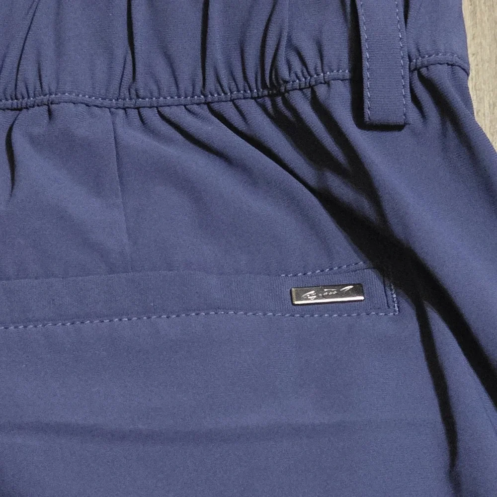 Greg Norman Men's Golf Shorts Size L Blue Nylon Stretch Active Performance